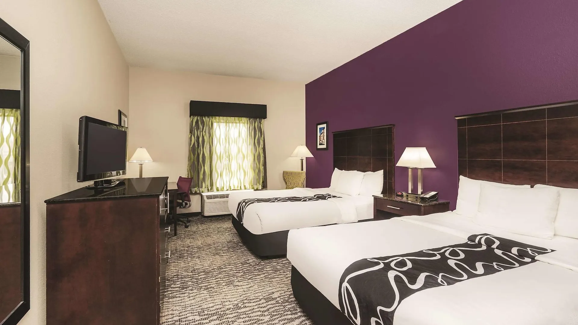 *** Hotel La Quinta Inn & Suites By Wyndham Louisville East United States