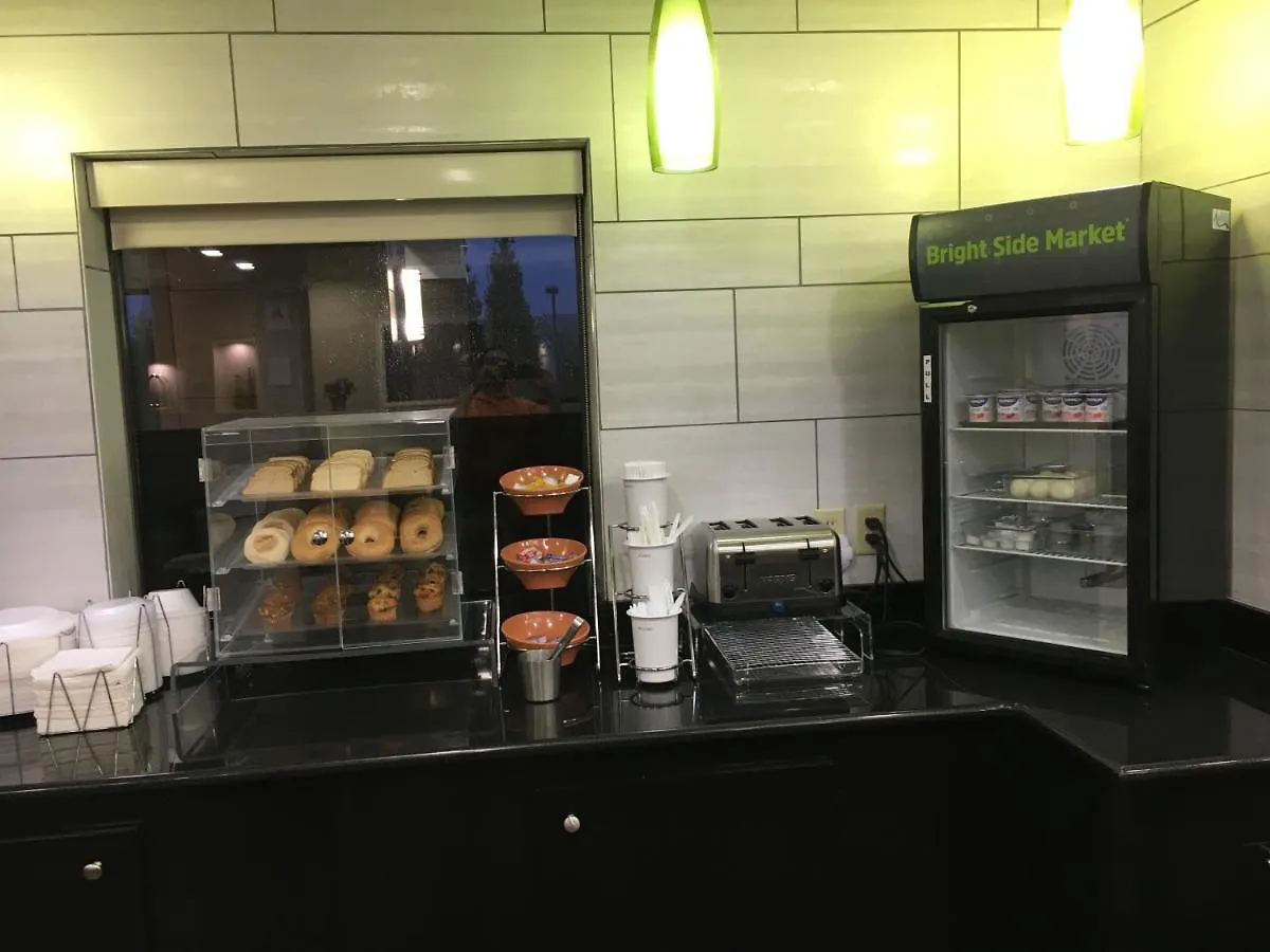 Hotel La Quinta Inn & Suites By Wyndham Louisville East